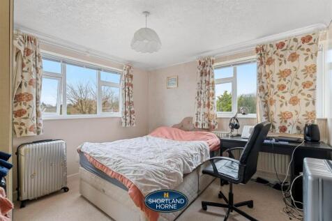 120 De Montfort Way WM (2 of 16).jpg