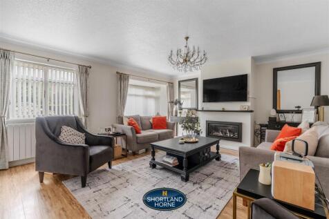 15 Whitefield Close WM (7 of 51).jpg