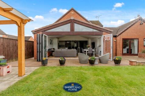 15 Whitefield Close WM (20 of 51).jpg
