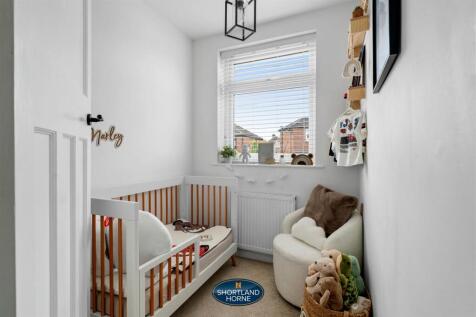 138 Lincroft Crescent (19 of 26).jpg