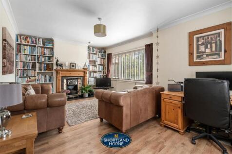 93 Drayton Crescent WM (9 of 28).jpg