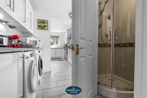 141 Ash Green Lane (19 of 42).jpg