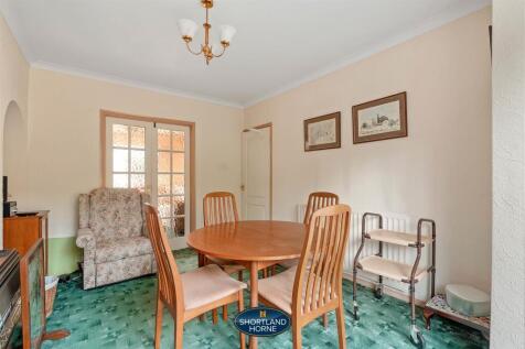 125 Cecily Rd (19 of 28).jpg