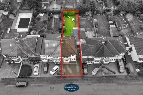 71 Arnold Ave (3 of 24).jpg