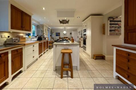 Kitchen Dining Room.jpg