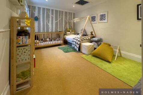 Bedroom 4.jpg