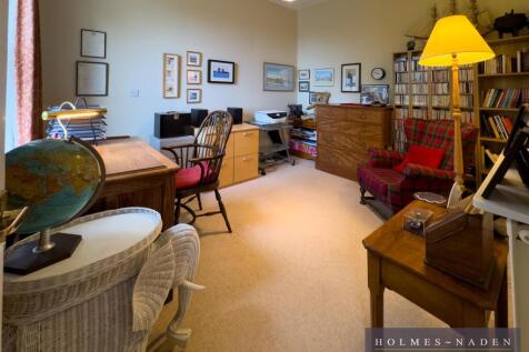 Bedroom 6.jpg