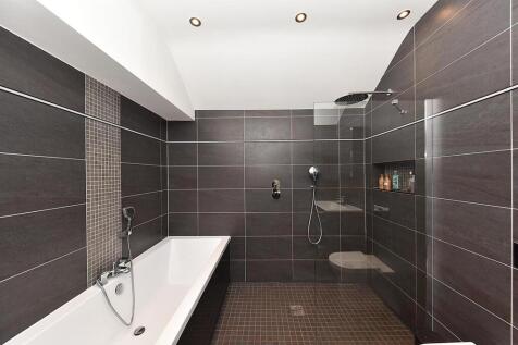 BATHROOM/WET ROOM