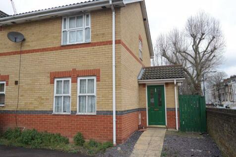 2 Bedroom Houses To Rent In South London Rightmove