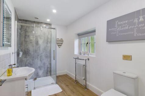 Cottage C shower room