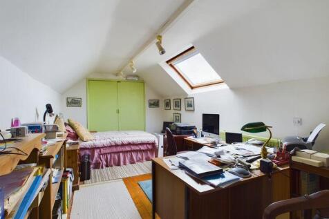 Bedroom / Office