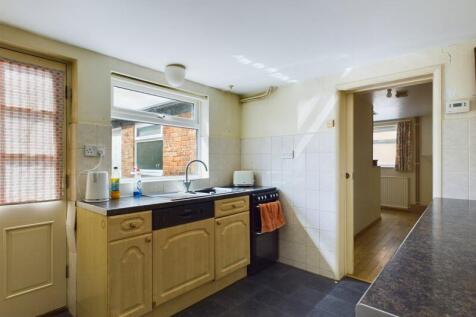 82-Kitchen