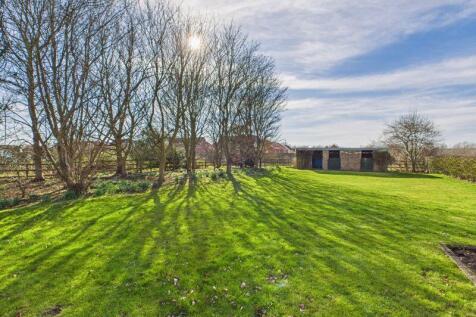Paddock &amp; Stables
