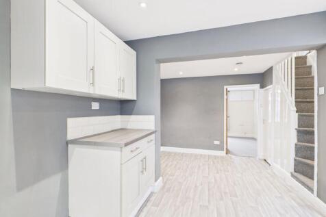 Kitchen/ dining room