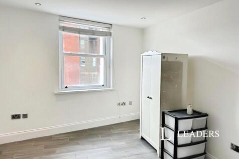 Living Area 2nd Pict