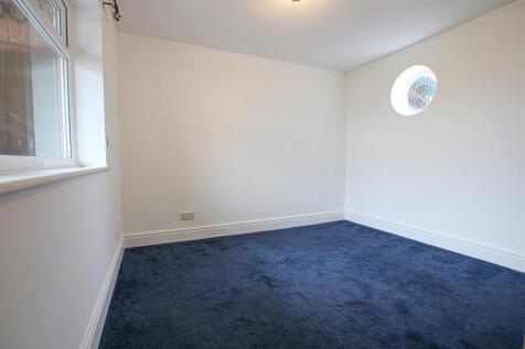 IMG_2595blue carpet.jpg