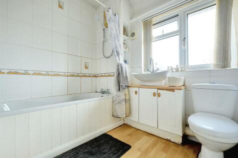 Bathroom_1.jpeg