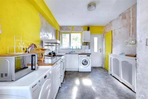Kitchen_3.jpeg
