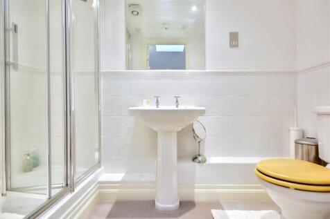 En Suite 3.jpeg
