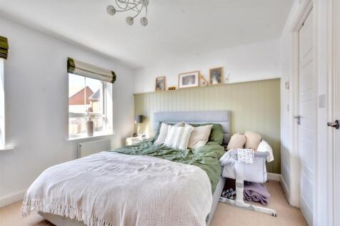 Bedroom One_1.jpeg