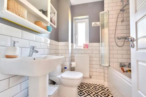 Bathroom_1.jpeg