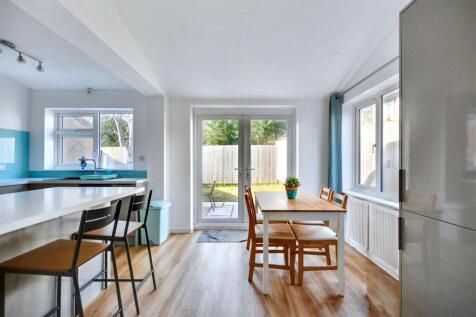 Dining Room_1.jpeg