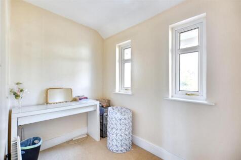 Bedroom 4_1.jpeg