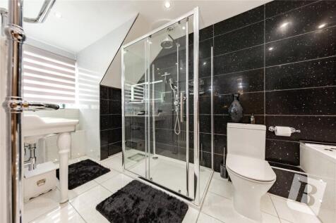 Master En-Suite