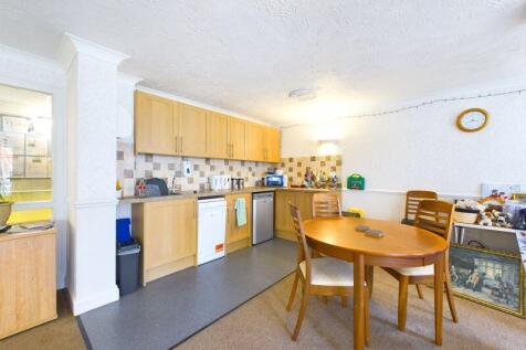 COMMUNAL KITCHEN WITH THE COMMUNAL LO...