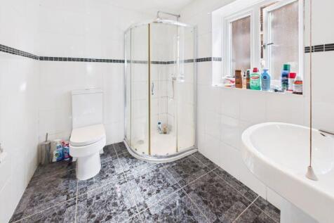 EN-SUITE TO BEDROOM TWO