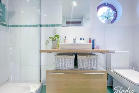 forge place shower r