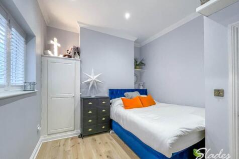 BEDROOM 3 (2)