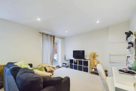 4 parkers lounge mai