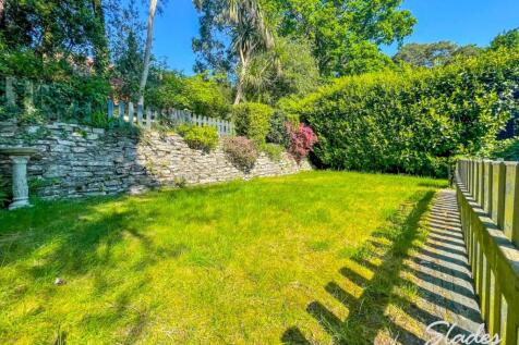 59 howard garden 2