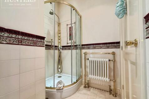 pbox-bathroom-341358.jpg