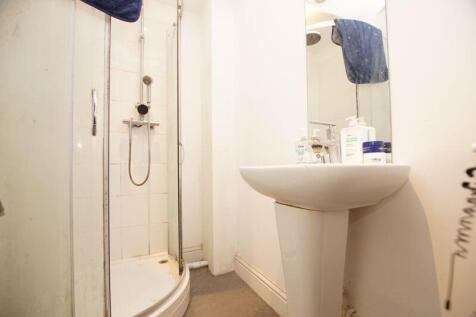 Bedroom Two En Suite