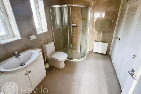 En Suite Shower Room