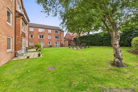 Rear Communal Gar...