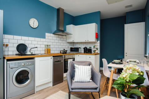 Flat D Kitchen 5.jpg