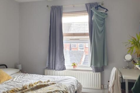 55 Cranwell Street - Bedroom 2.jpeg