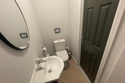 1 Kirkby Street - W-C.jpg