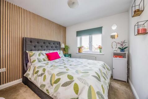 Anarue, Manor Road, Hayling Island-Small-PorticoMa