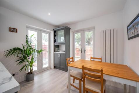 21 Selsmore Avenue 24 22.jpg