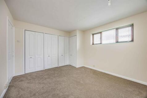 66 Durley Avenue, Cowplain-Small-PorticoMarketing-