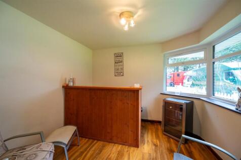 132 Havant Road 25 38.jpg
