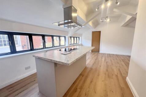 Lounge/ Kitchen (Open Plan)