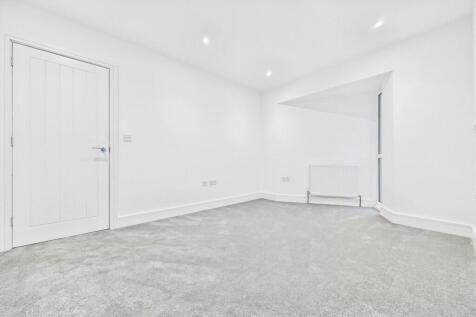 c8df37a5-CAM01085...