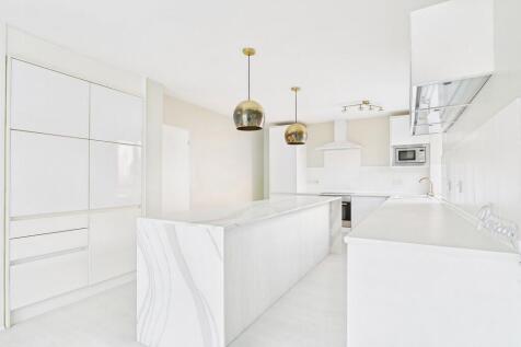 3abf9af8-CAM01085...