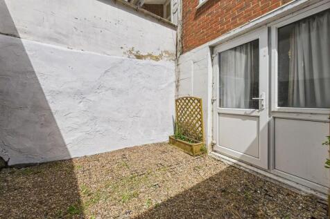 CAM01085G0-PR0595...