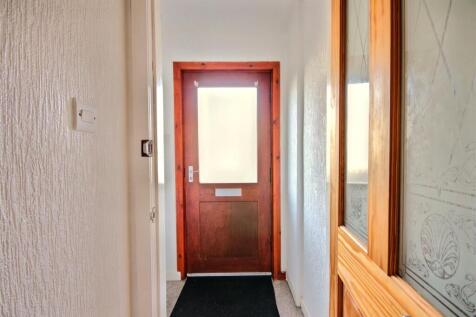 PORCH &amp; HALL